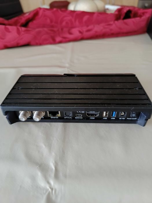 Receptor Satelite Dreambox One com caixa