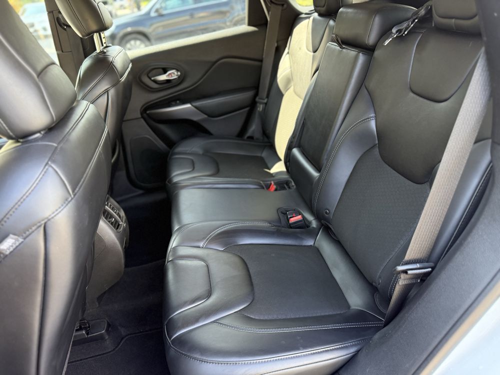 Jeep Cherokee Kl 2019 рік Latitude plus