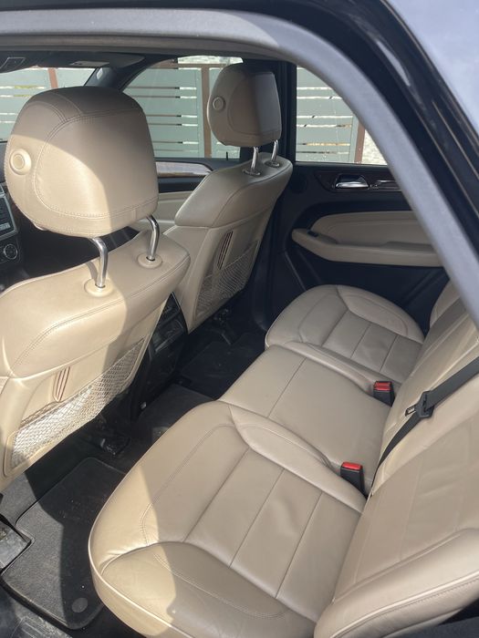 Mersedes-benz M-Class 2012