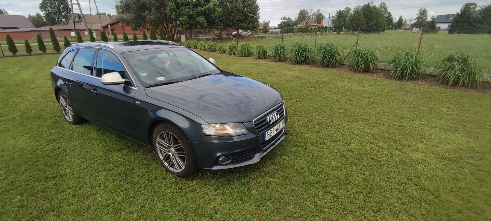 AUDI A4 B8 2009r 2.0 TDI