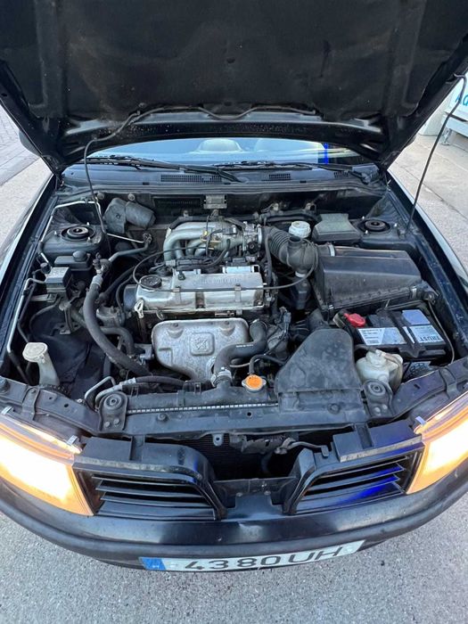 Mitsubishi Carisma 1.3 Gasolina 2002 75cv