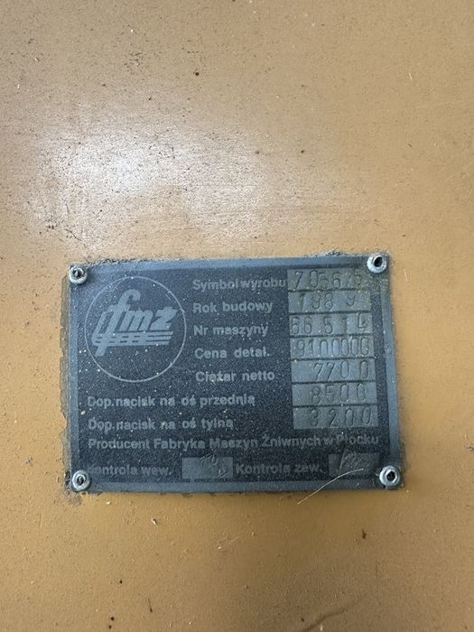 Kombajn zbozowy bizon super z 056