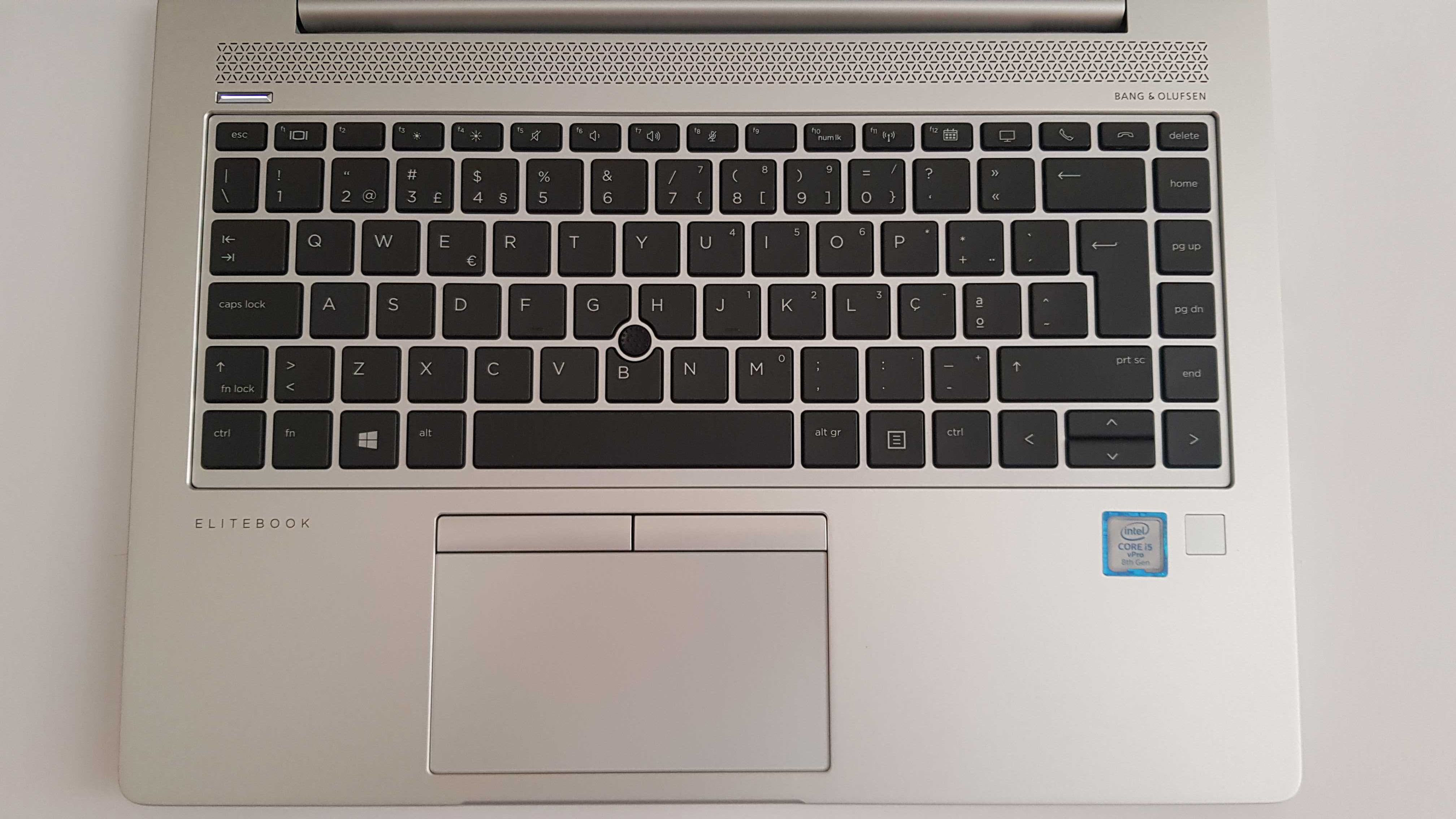 Portátil HP EliteBook 840 G6 i5 8365U/16GB/256GB SSD/14"FHD