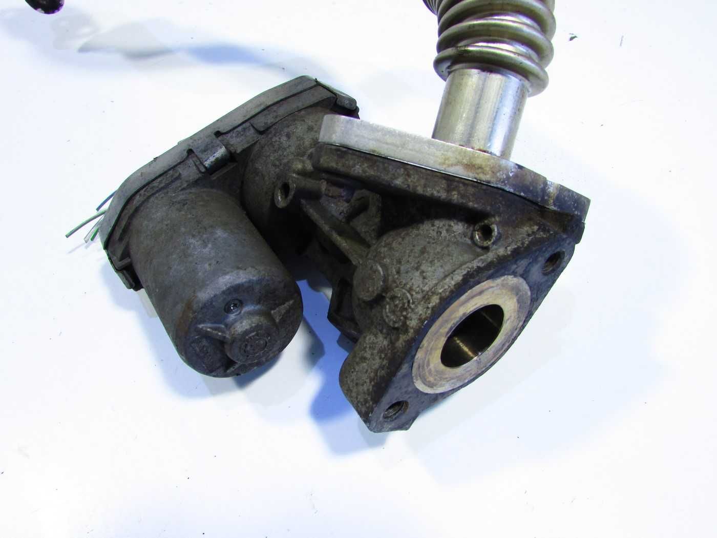 Zawór egr przewód peugeot boxer jumper 2.2 hdi  ford transit 2.2 tdci