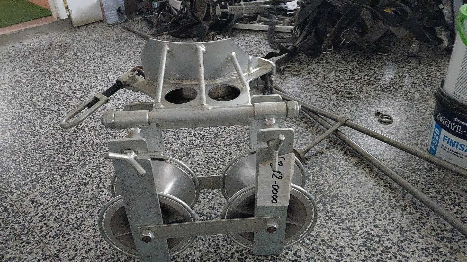 Rolka podwójna do rozciągania linii izolowanych średniego napięcia
