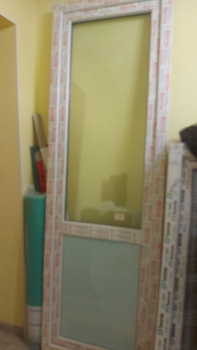 Нові балконні двері , вікно