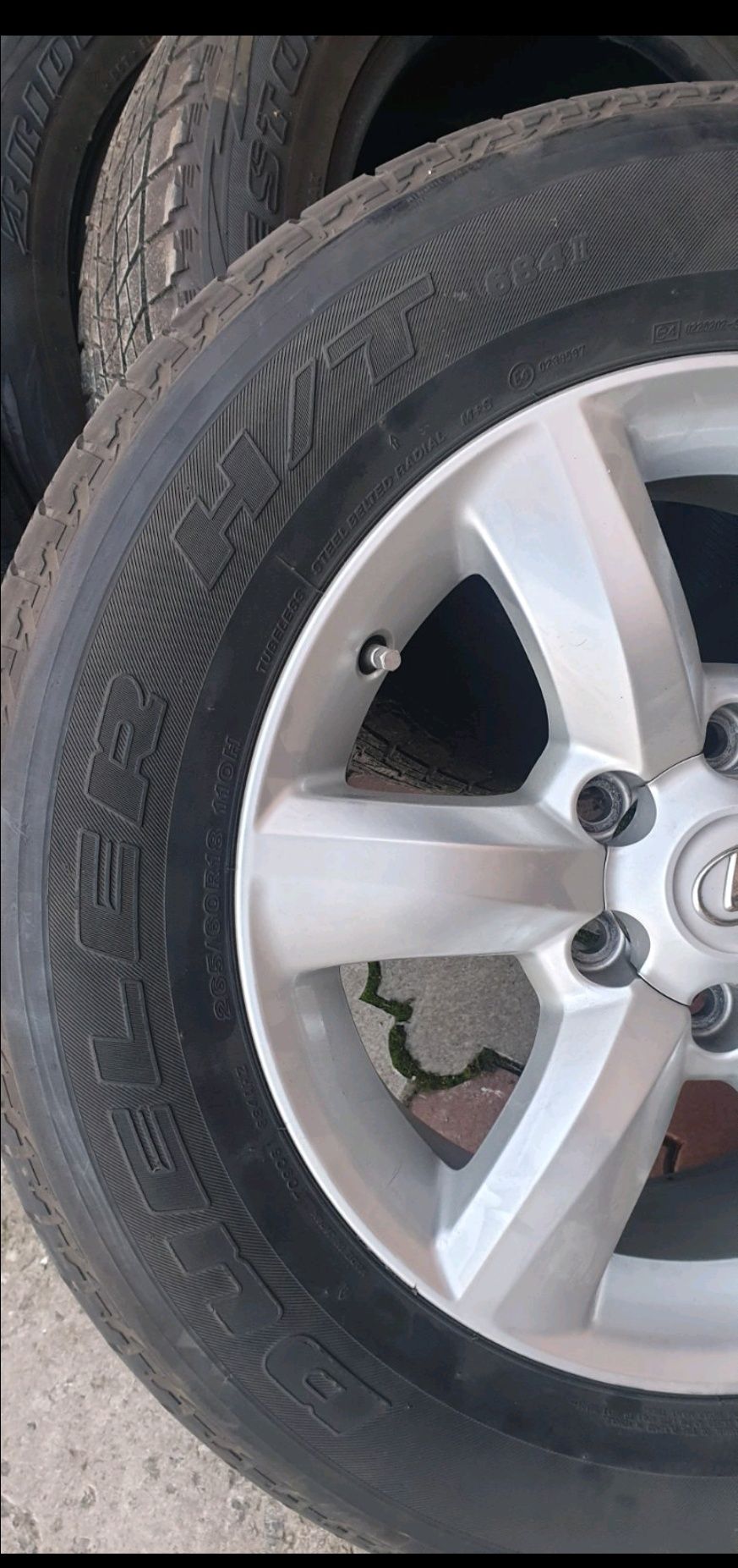 Lexus два диски R18 з резиною 265/60/18  110H
