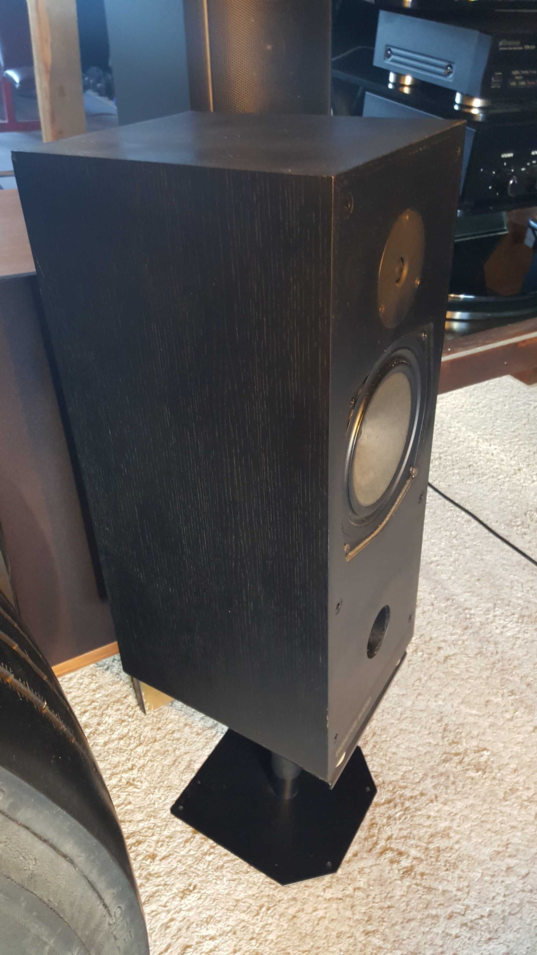 Kolumny monitory Monitor Audio R352 BBC legenda