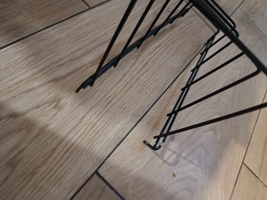 Czarny Stojak na naczynia nakrywki