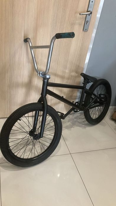 Rower bmx na skatepark