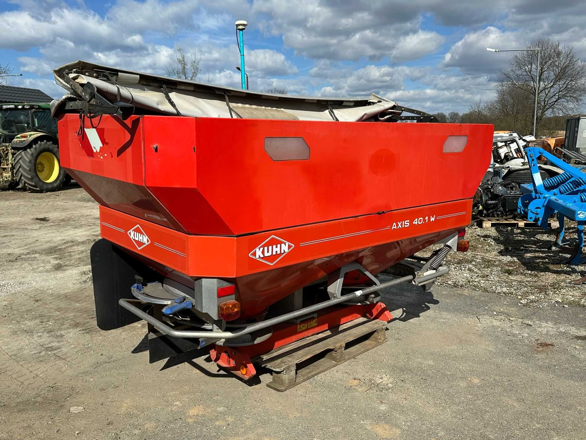 Rozsiewacz Rauch Kuhn Axis 40.1 W waga komputer