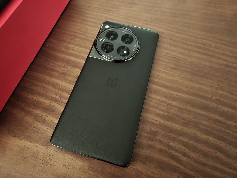 Oneplus 12 - Preto
