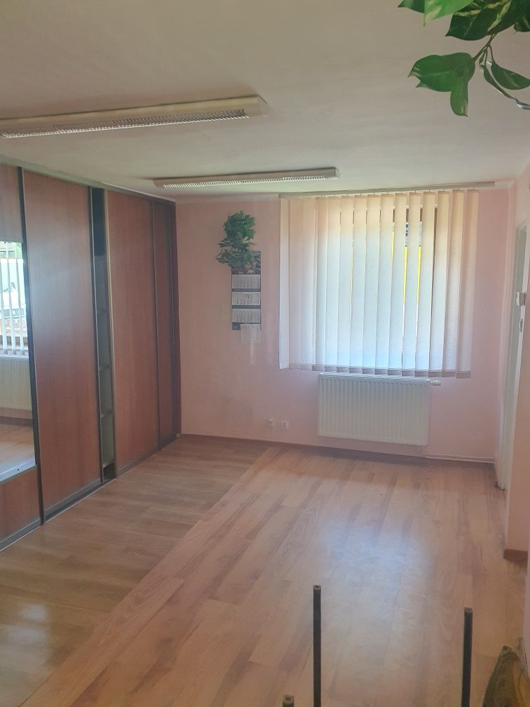 Wynajmę lokal na biuro