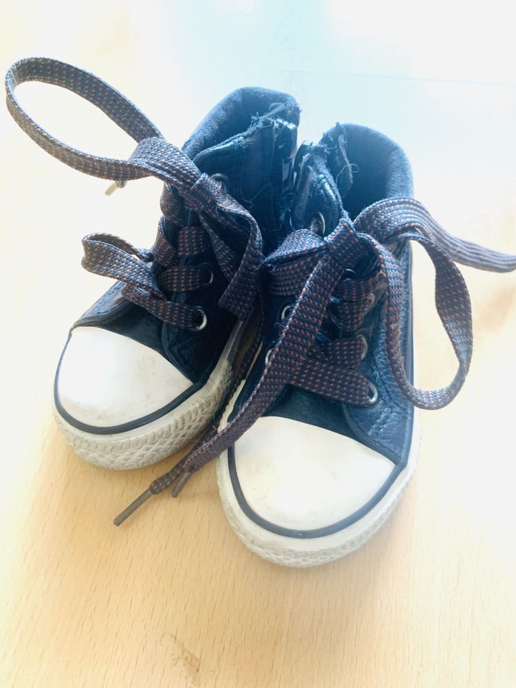 2 pares tenis como novos N20