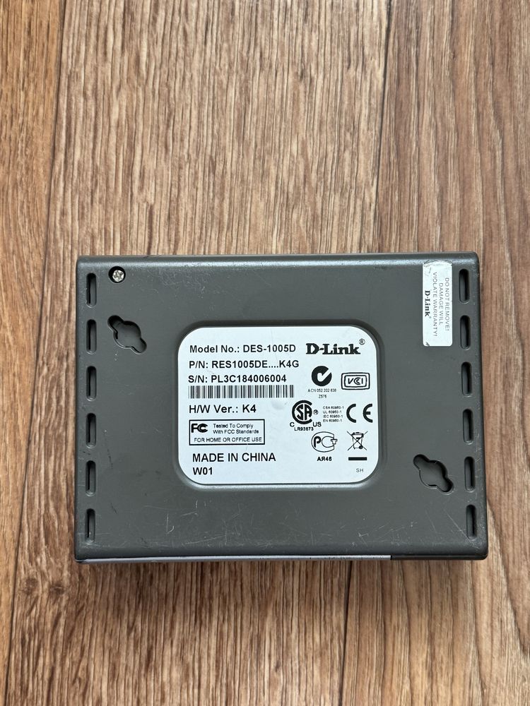 Комутатор локальної мережі (Switch) D-Link DES-1005D