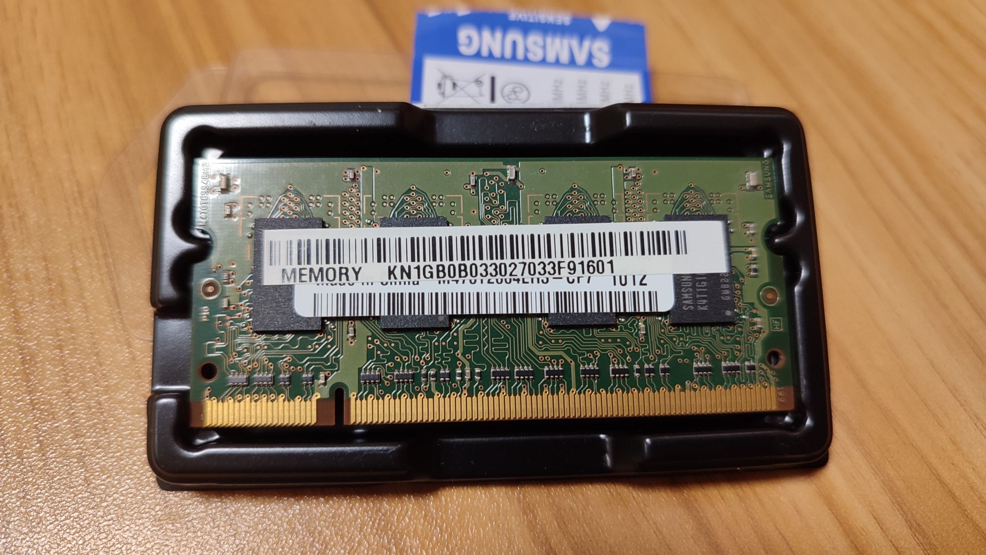 Оперативна пам'ять Samsung 1 Gb.
