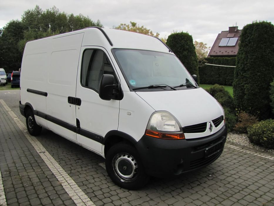 Renault master  stan bardzo dobry...zdrowy...2.5...6 skrzynia...