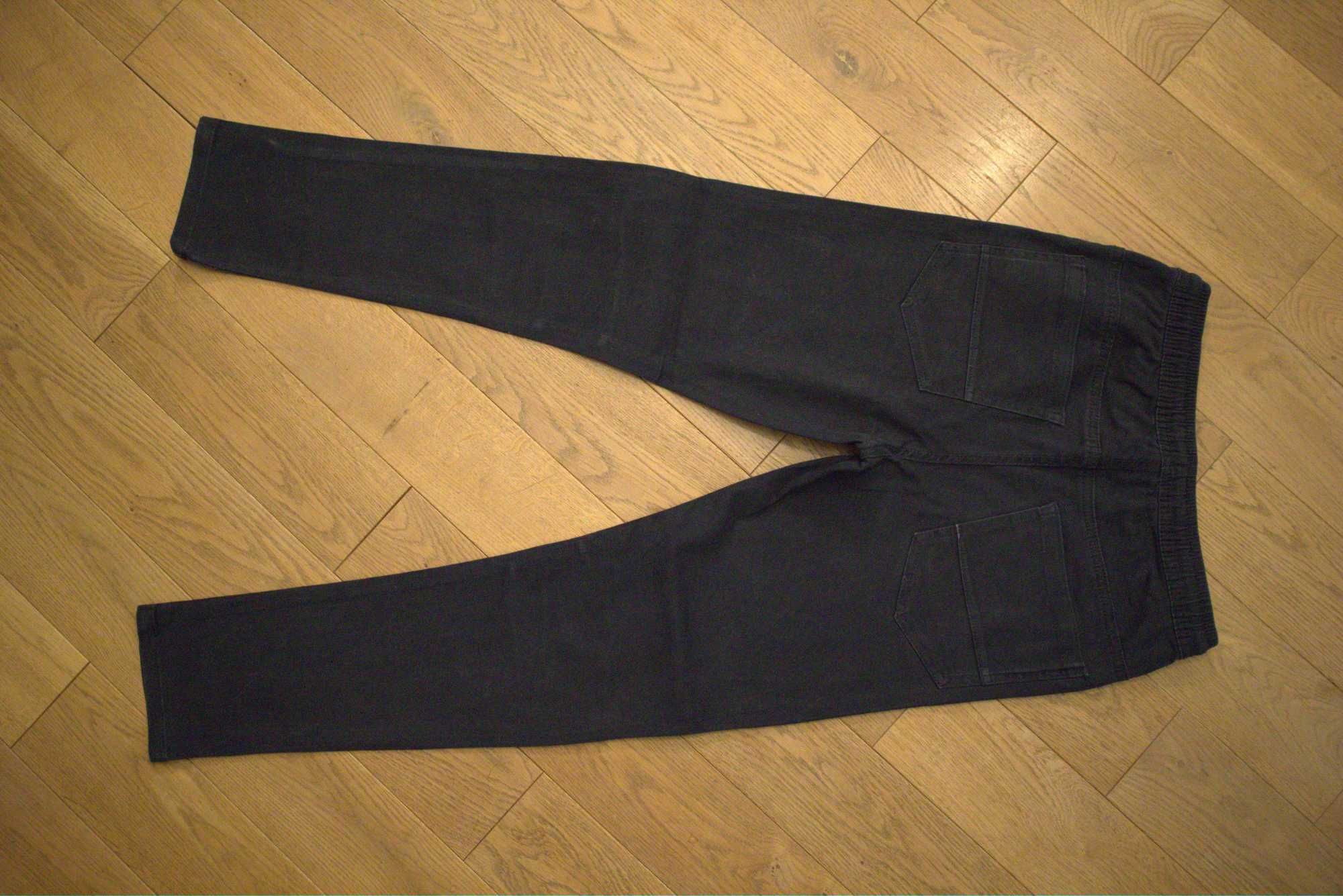 Spodnie chłopięce 3 pary chino, sztruks 10-11 lat 146