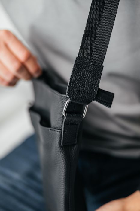 Мужская сумка Флеш Ап черная из натуральной кожи, барсетка через плечо