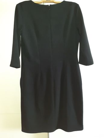 Sukienka czarna z kieszeniami M