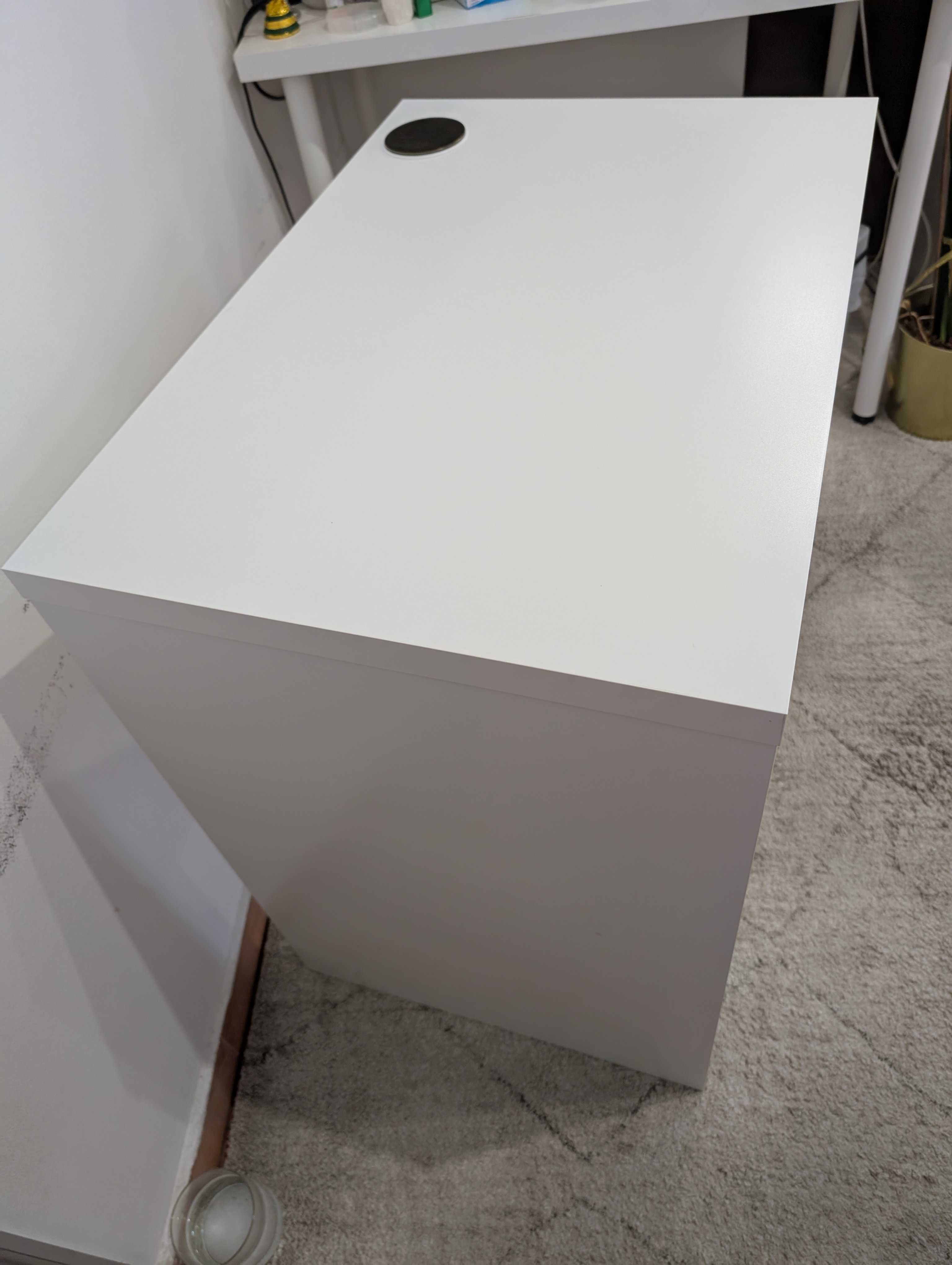 Secretária com gaveta IKEA