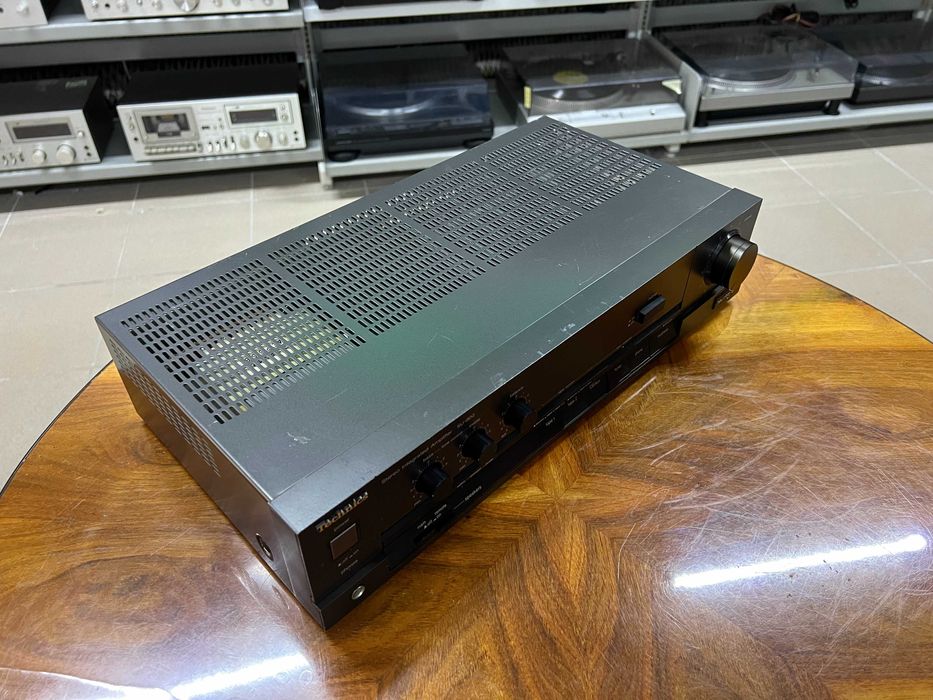 Wzmacniacz Technics SU-800 Audio Room