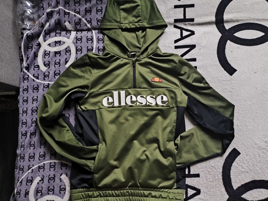 Зелена кофта elisse