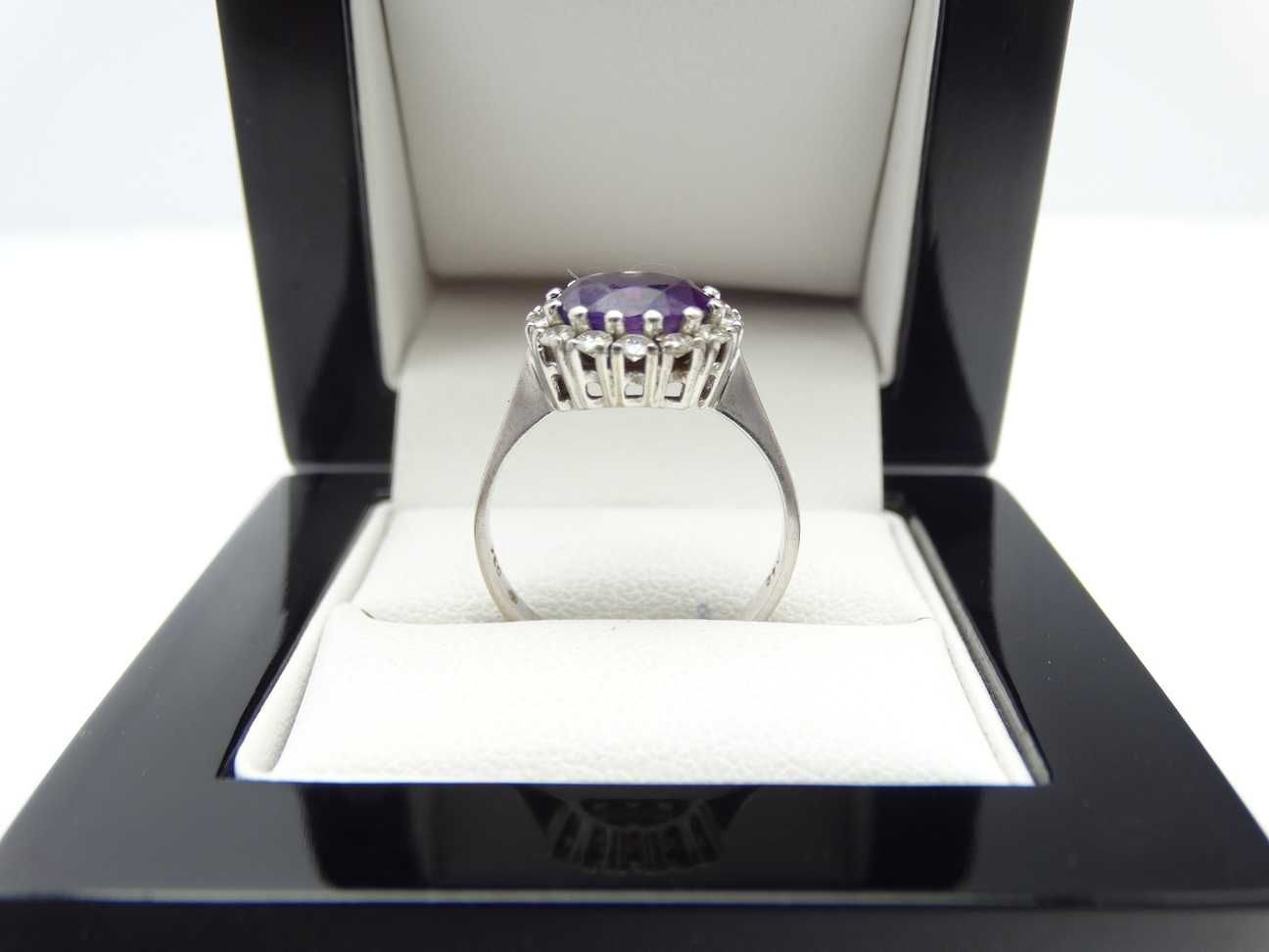 Złoty Pierścionek 3,97g P750 R17 Ametyst 1,5ct Brylanty 0,42ct Białe Z