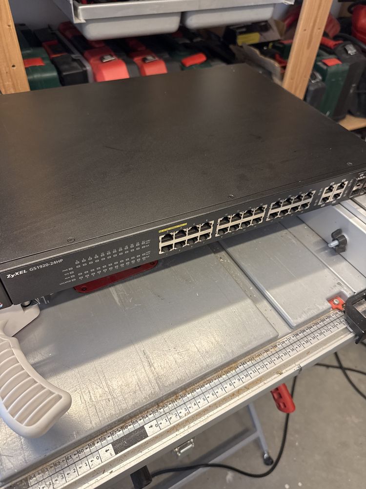 Switch zyxel 24portas