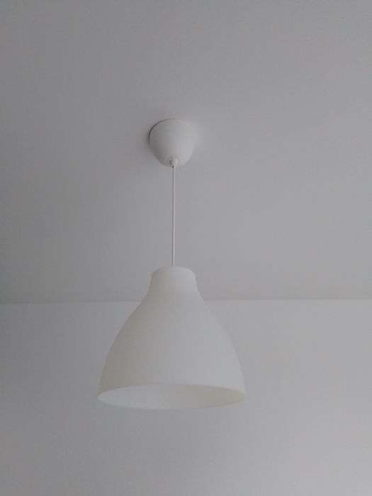 Lampa sufitowa Ikea biala