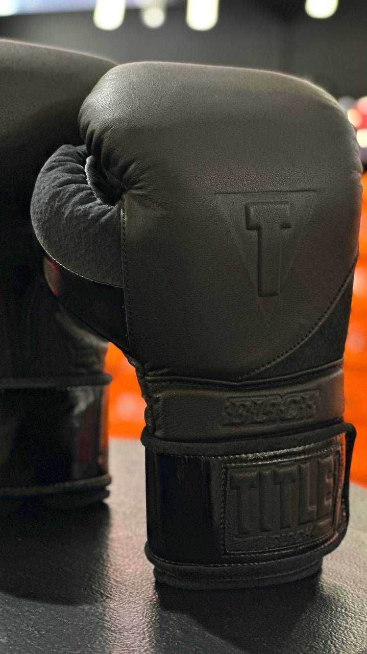 Боксерские перчатки TITILE Black 12,14,16 УНЦИЙ ОРИГИНАЛ