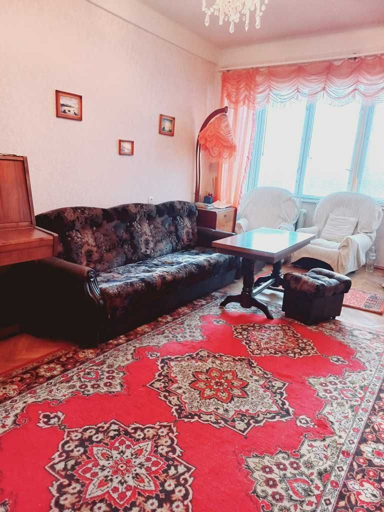 Василия Липковского  15 чешка ,продажа  3 к.чешка  72 м.кв  84600 у.е