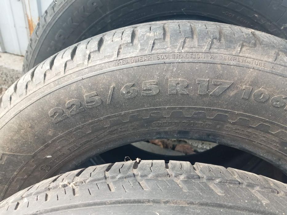 Продам шини Nokian 226/65 г17
