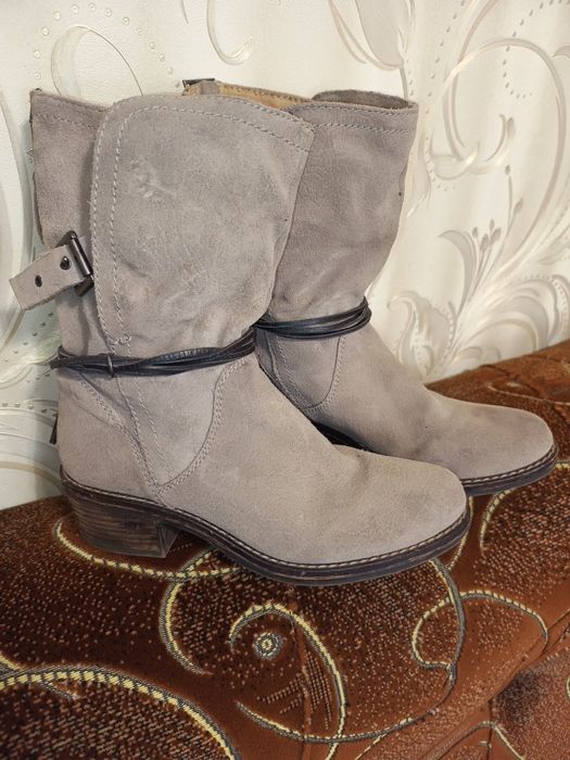 Полусапожки женские осенние замшевые  размер 38