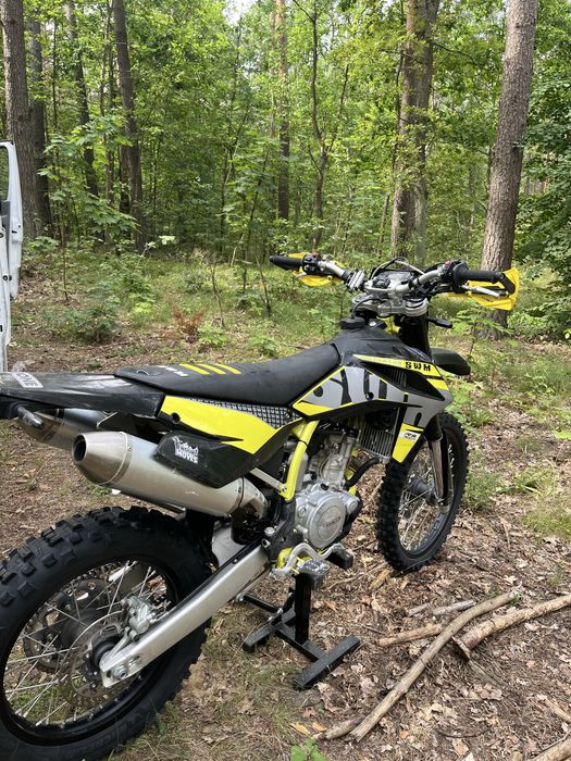 Swm rs300 r 2020rok 4tys km przebiegu