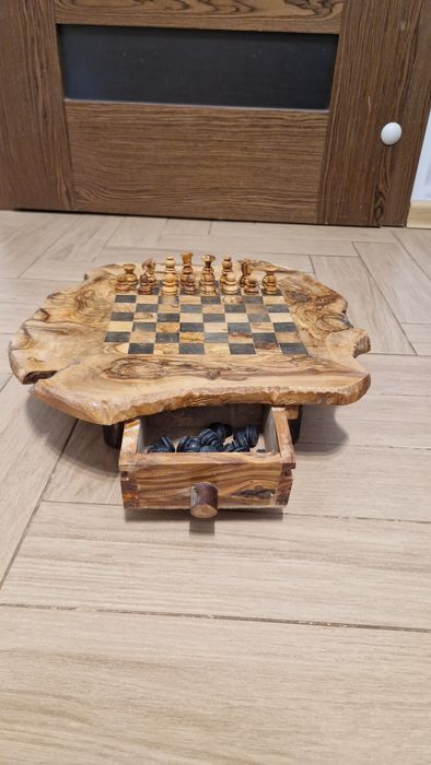Drewniany zestaw szach z szufladkami