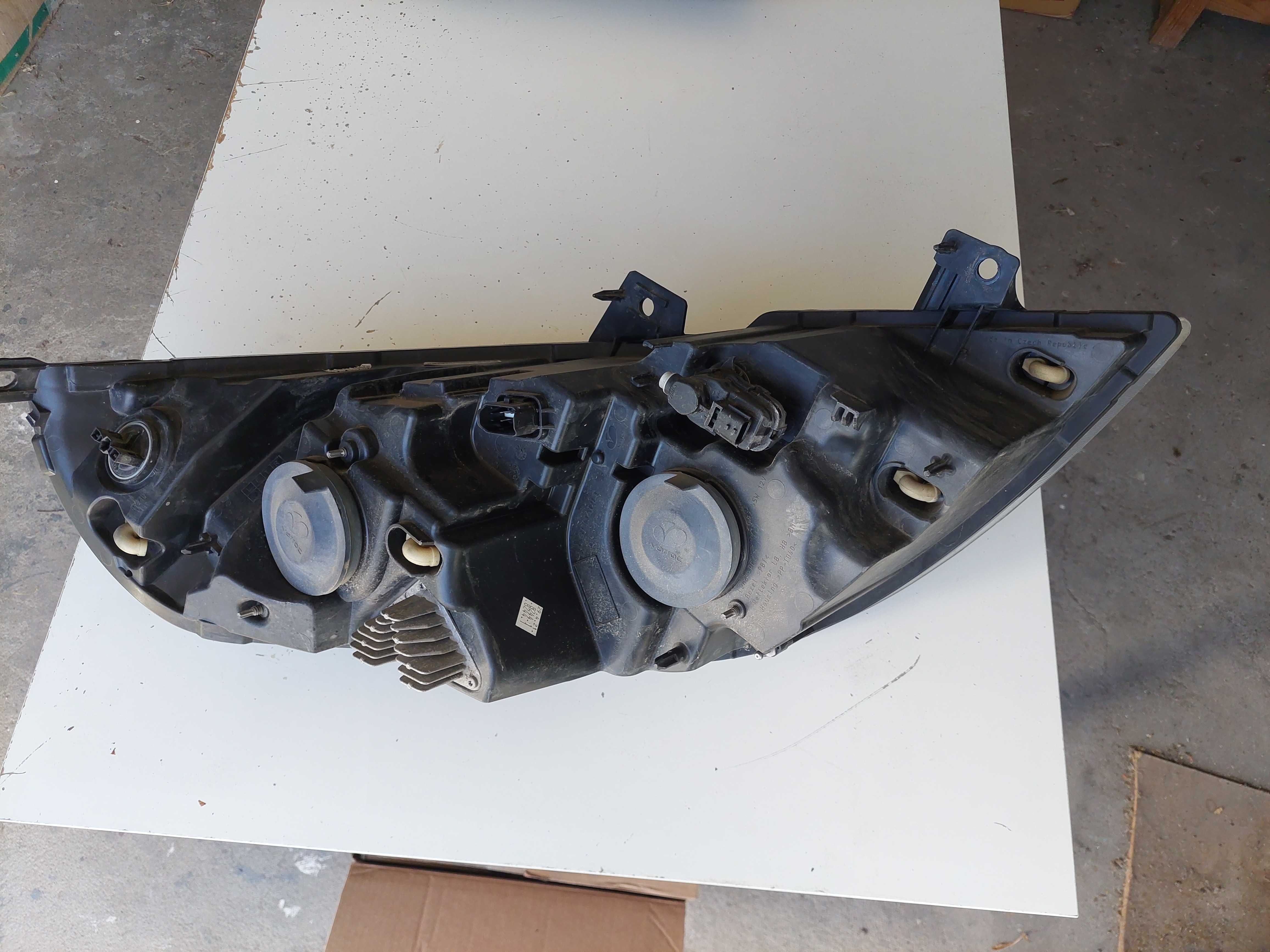 farol opel movano