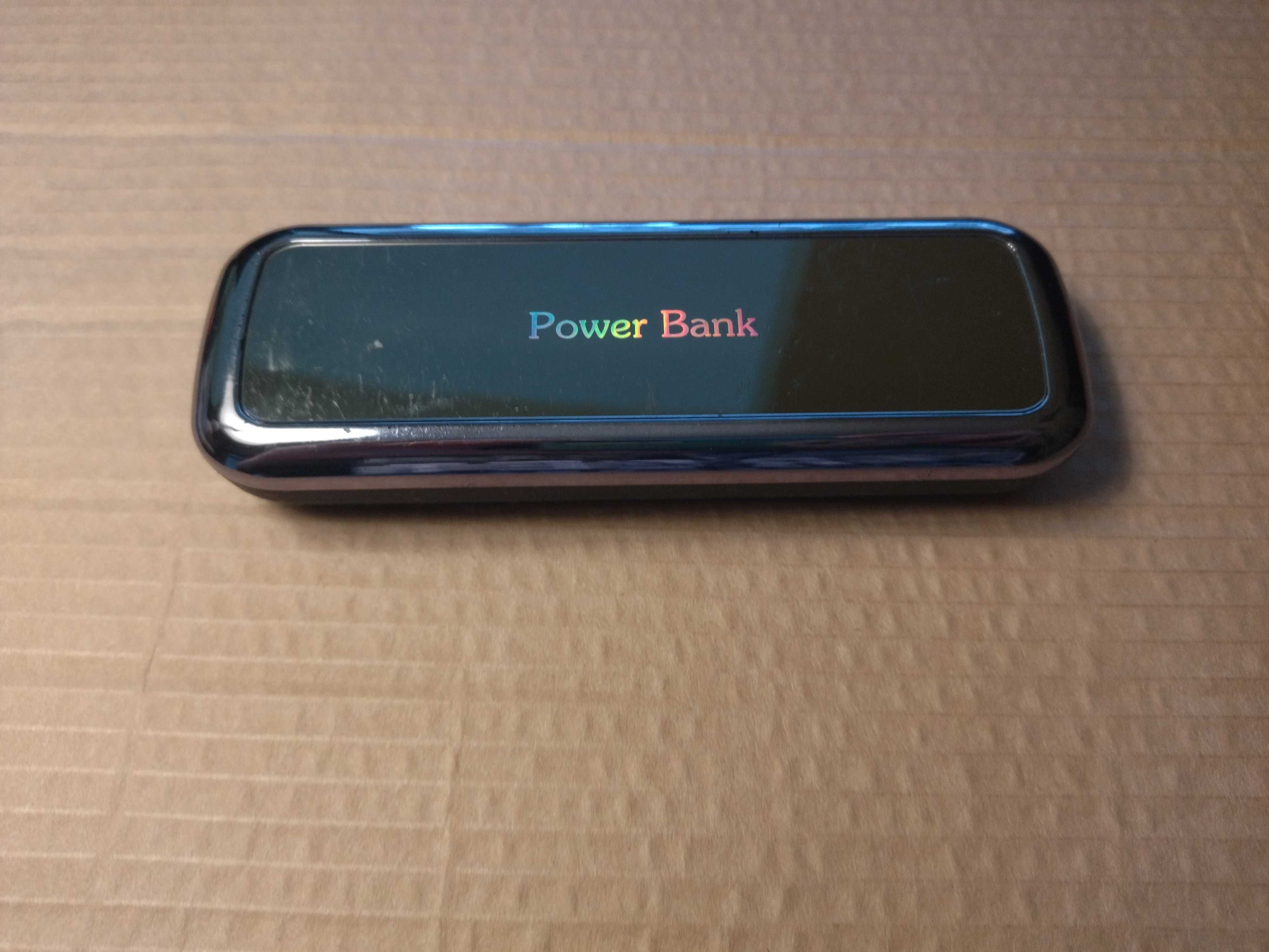 Power Bank 5500 z lusterkiem