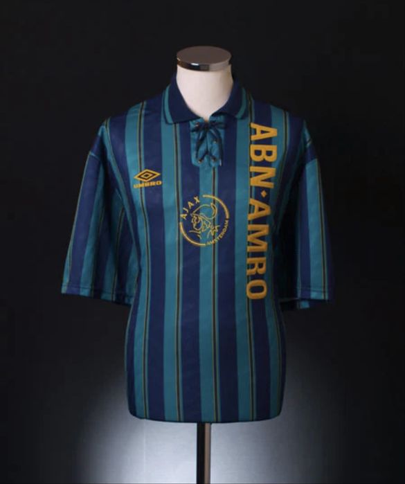 Спортивна футболка umbro ajax away 1993-94 вінтаж