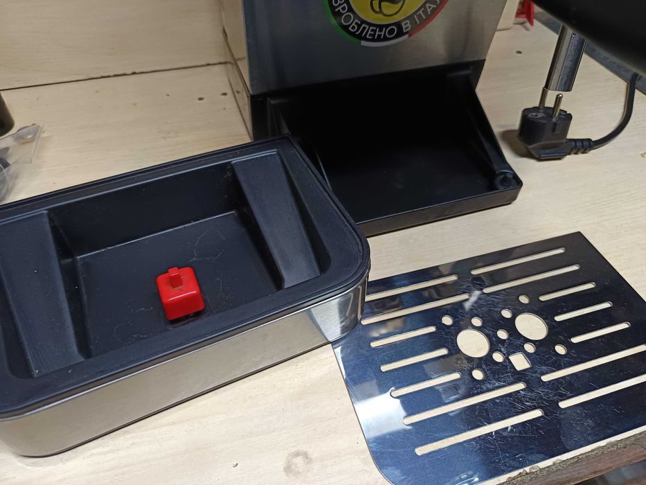 Кавоварка ріжкова Rotex RCM750-S 850 Вт