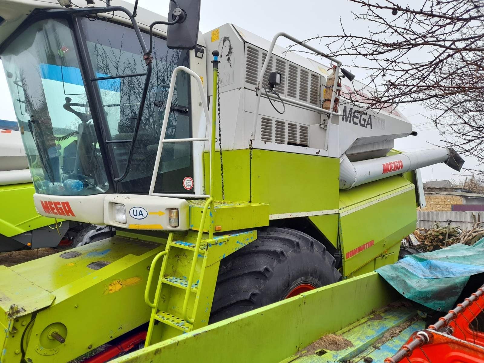 Комбайн CLAAS MEGA 350