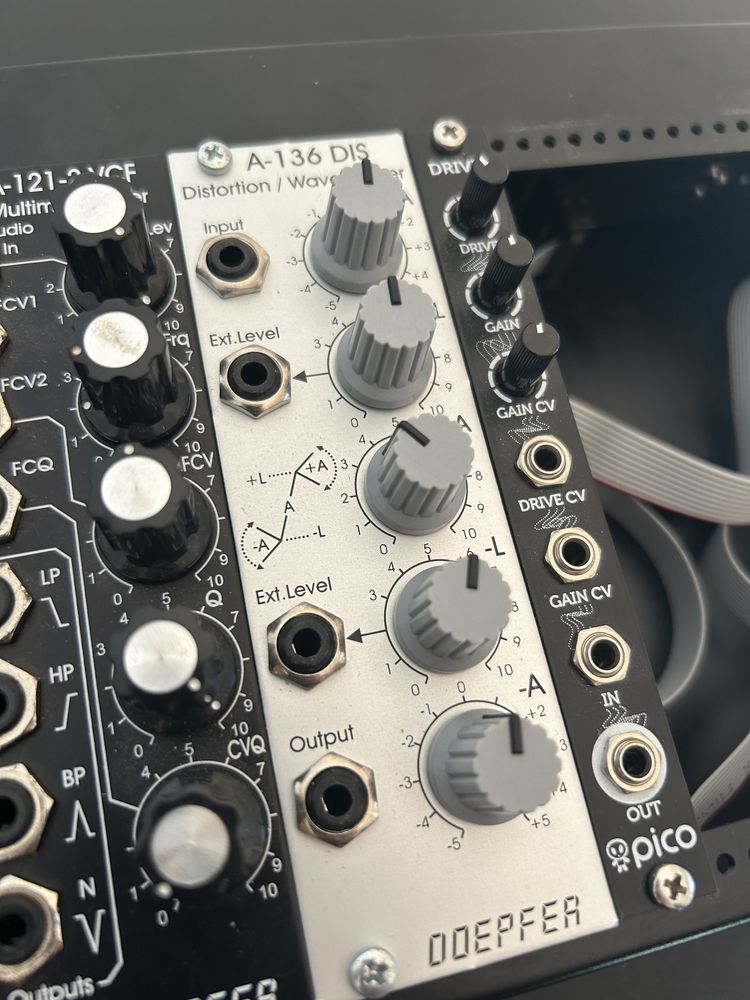 Doepfer A-136 Distortion Waveshaper Eurorack