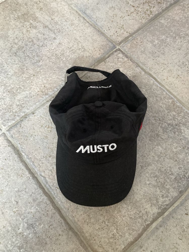 Czapka żeglarska Musto