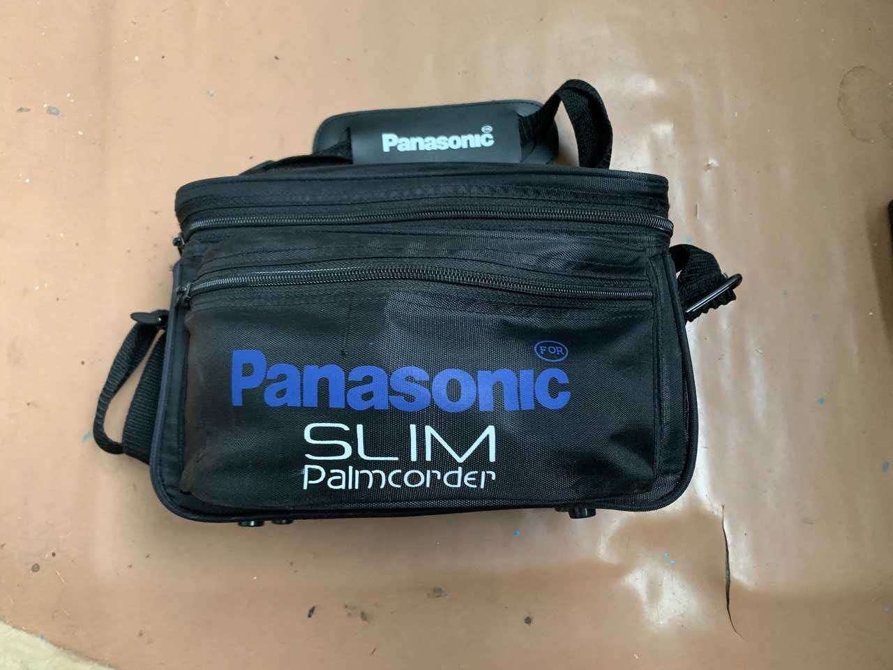 Видеокамера Panasonic VX 1