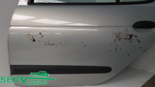 Porta trás esquerda RENAULT Megane I Break (KA0/1_)