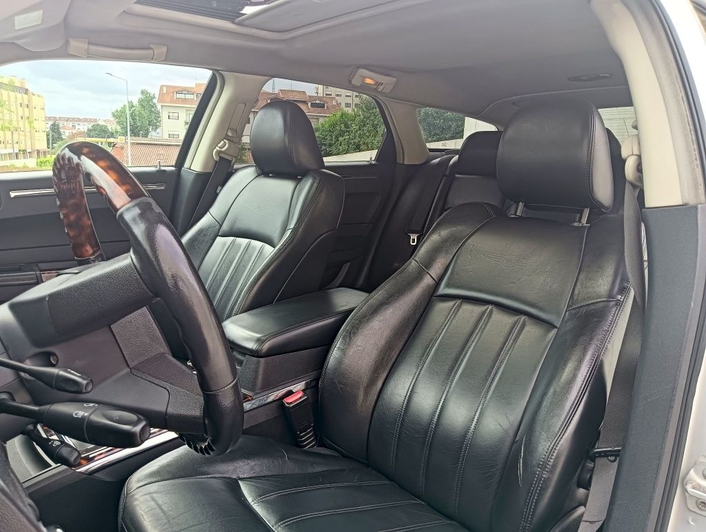 Chrysler 300c touring 3.0crd full full extras 2010
