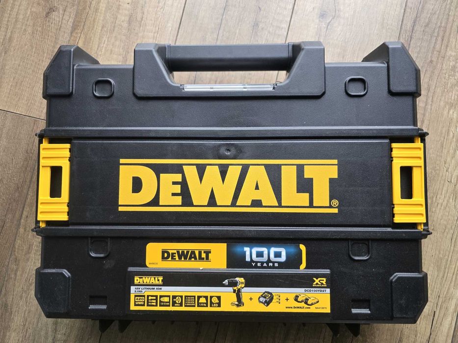 Skrzynka narzędziowa Dewalt (dla wkrętarki)