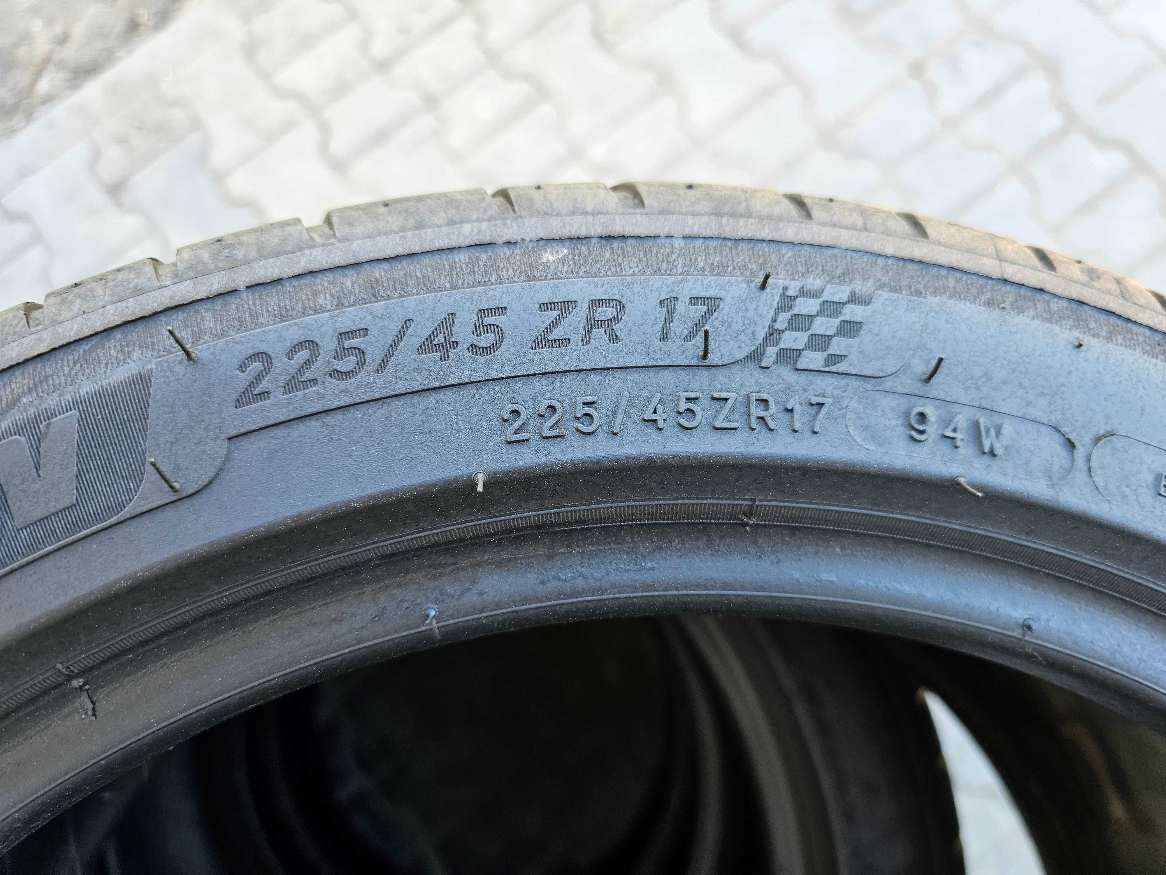 Lato Michelin 225/45 R17