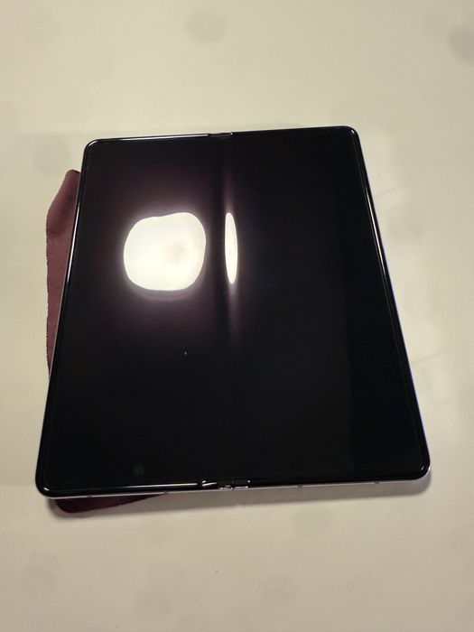 Samsung Z Fold 5 (Zarezerwowany)