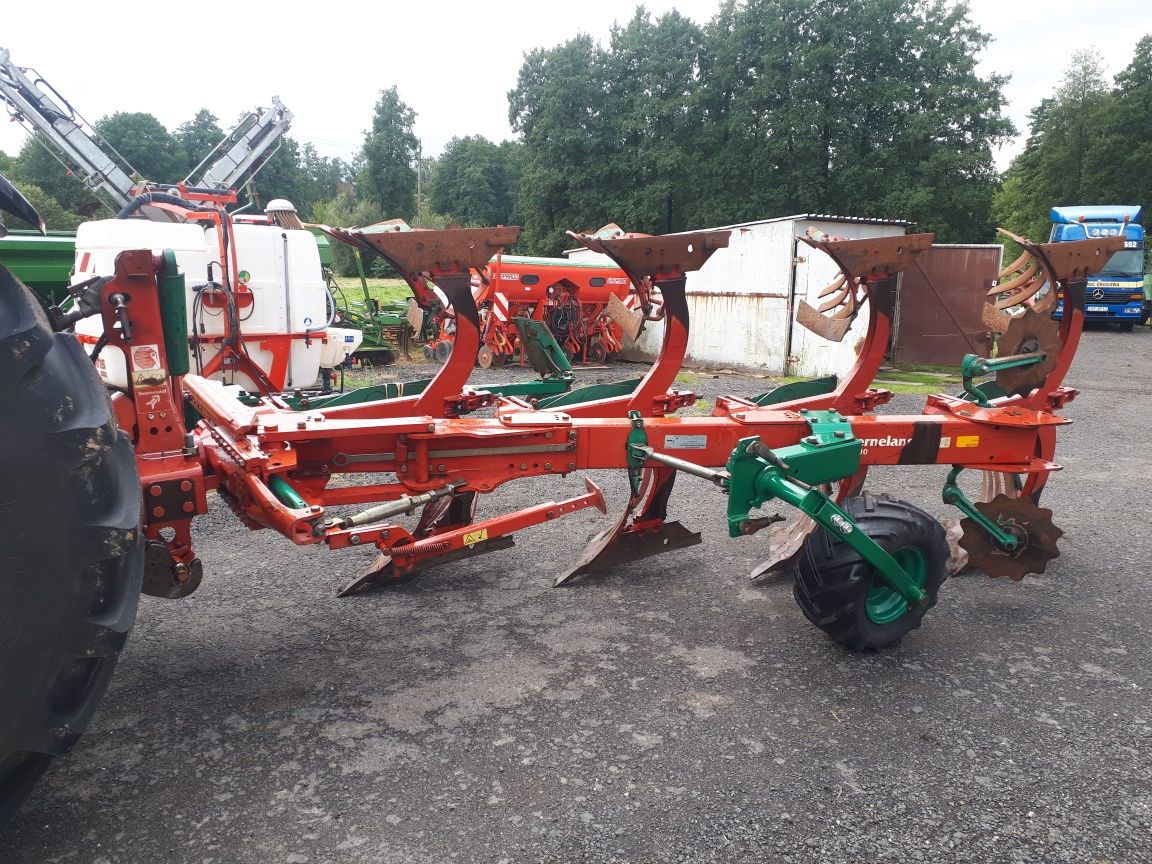 Pług Kverneland ed 100 4 skibowy sprowadzony.